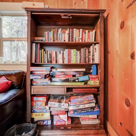 Spacious Classic Cabin Retreat- Near Lassen Mill Creek المظهر الخارجي الصورة