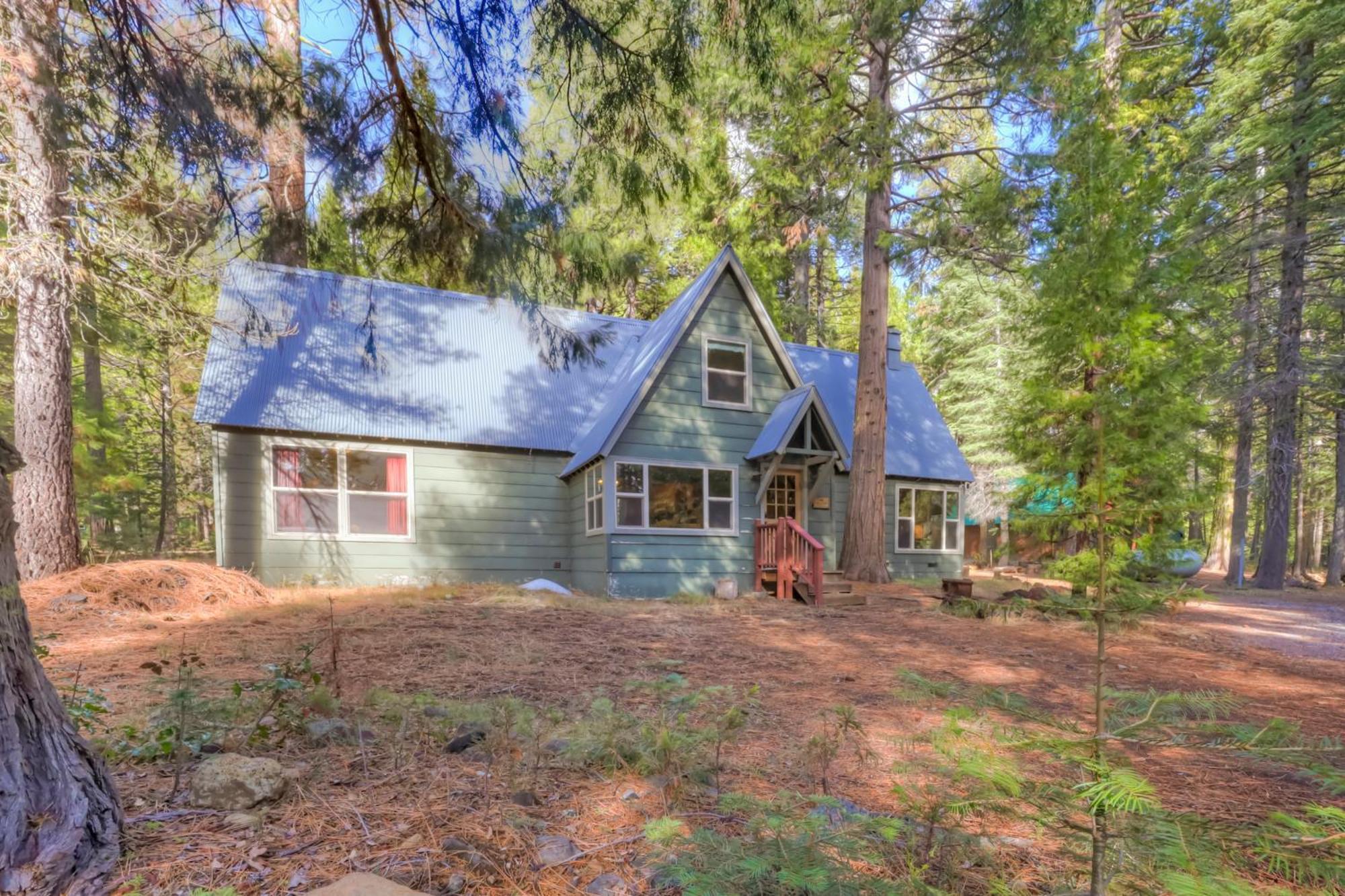 Spacious Classic Cabin Retreat- Near Lassen Mill Creek المظهر الخارجي الصورة