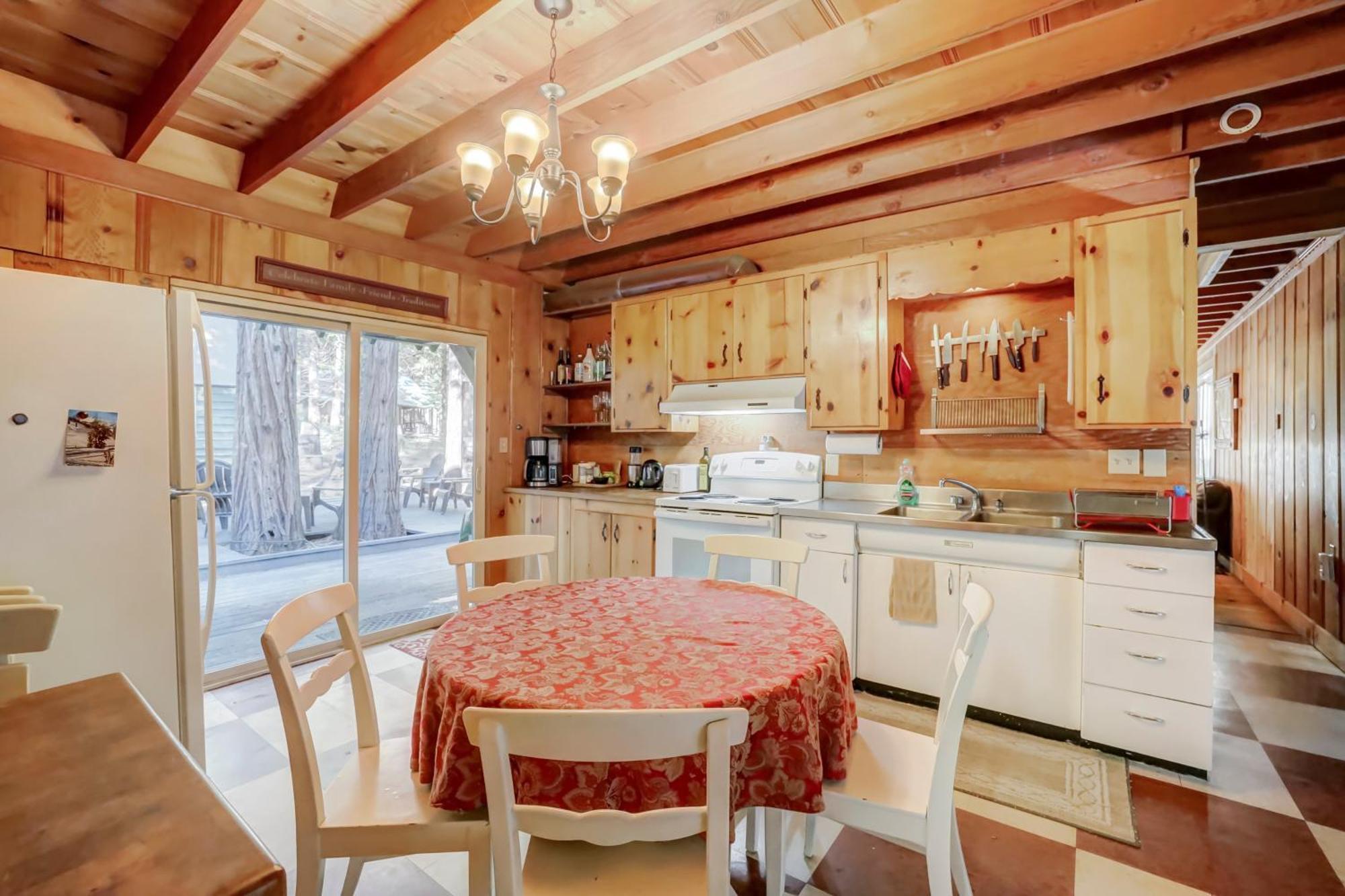 Spacious Classic Cabin Retreat- Near Lassen Mill Creek المظهر الخارجي الصورة