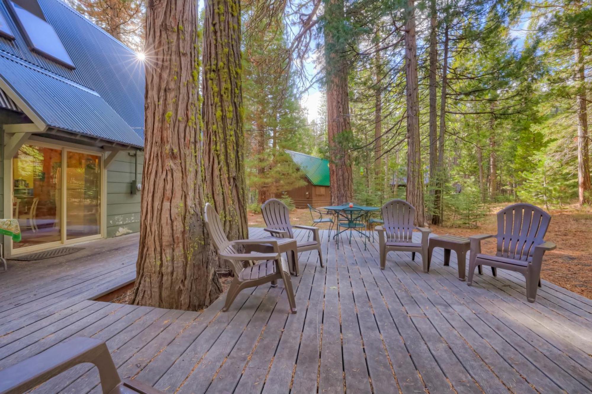 Spacious Classic Cabin Retreat- Near Lassen Mill Creek المظهر الخارجي الصورة